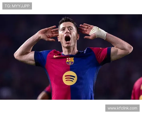 莱万续约抉择 巴萨中锋花费有限